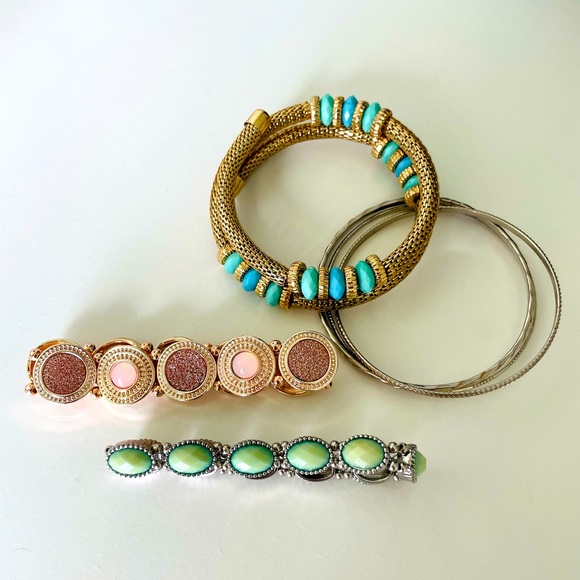 Various bracelets - Picture 2 of 2